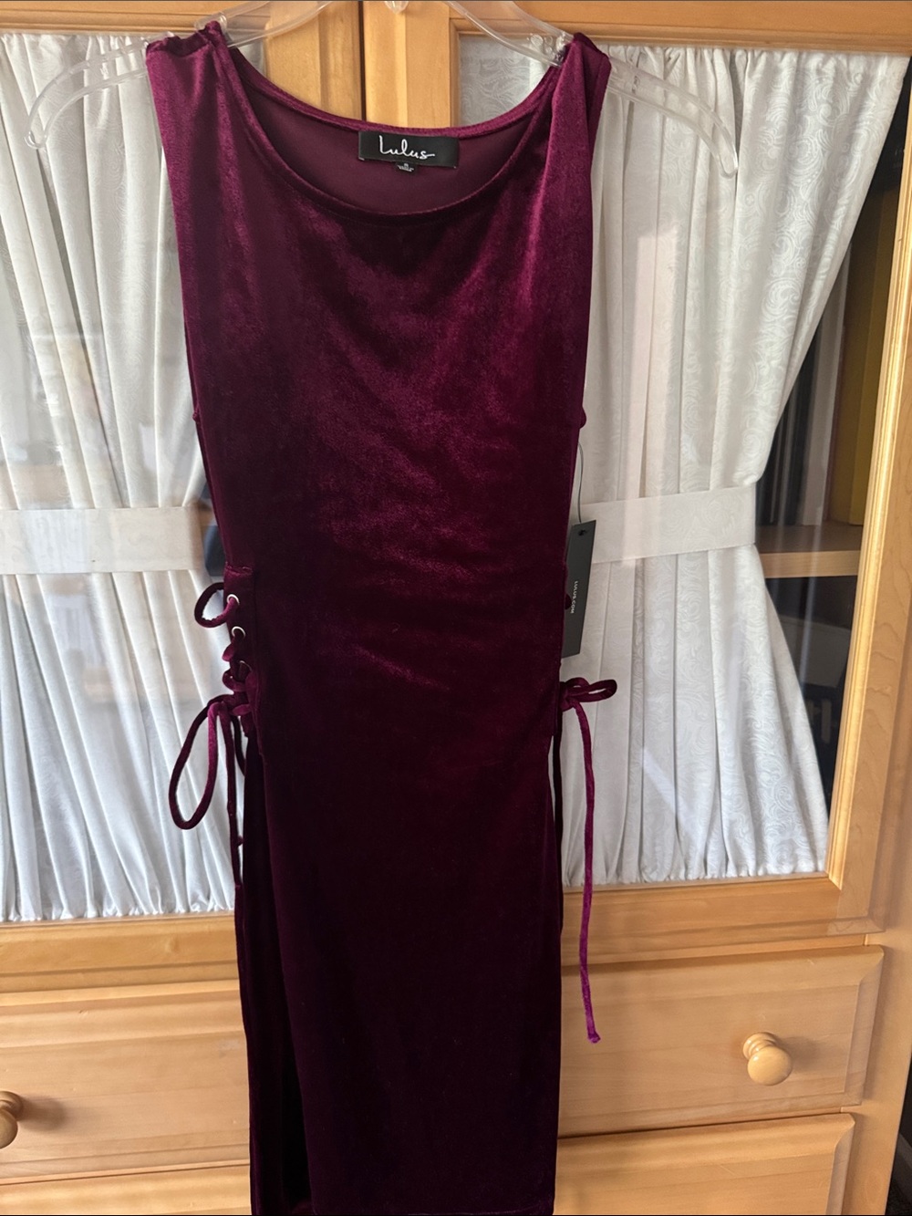 Lulu's Velvet Side-Tie Midi Dress in Wine